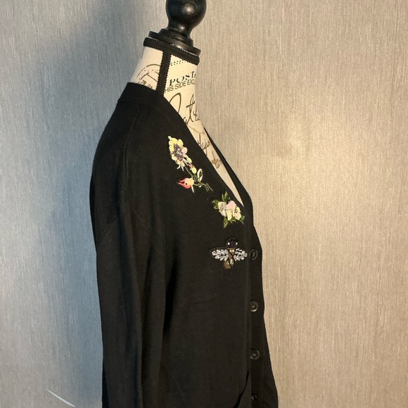 Ann Taylor Factory Black Floral Embroidered Women's Sweater Size Small - Picture 6 of 9